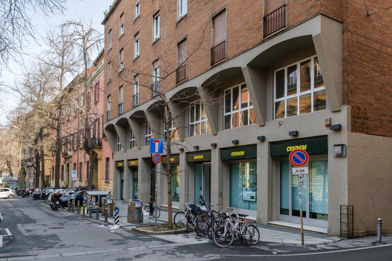 Piazza De' Calderini By Wonderful Italy * Bologna