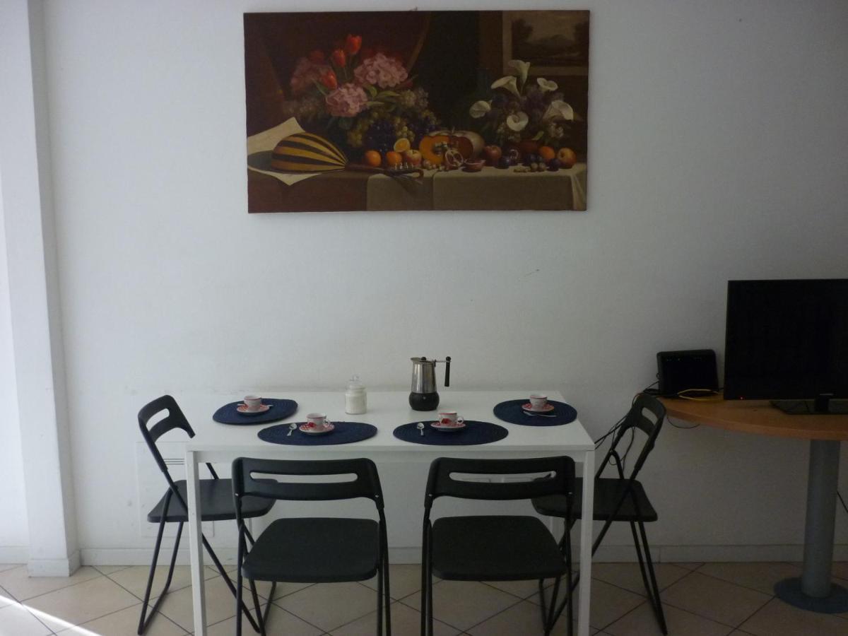 Serlio 24 2 Apartment Bologna