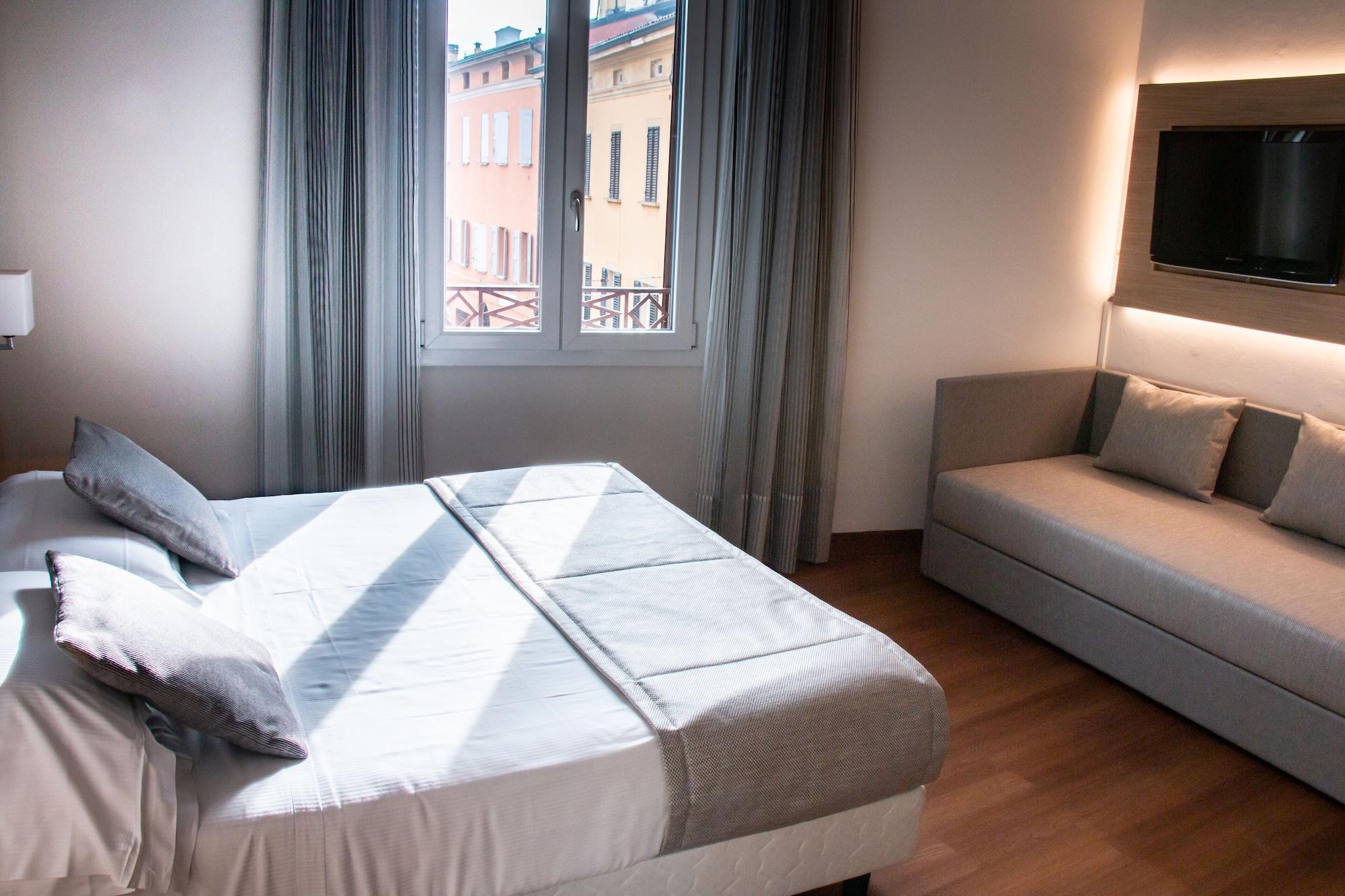 Accademia Hotel