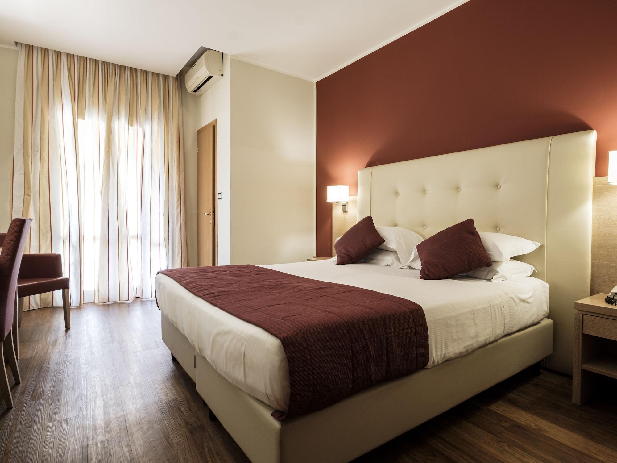 Accademia Hotel
