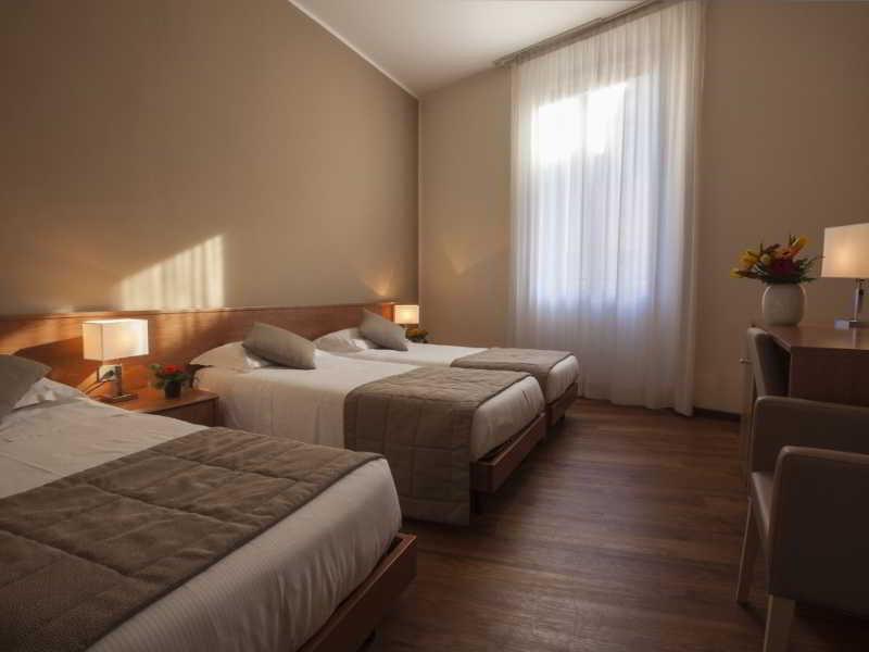 Accademia Hotel
