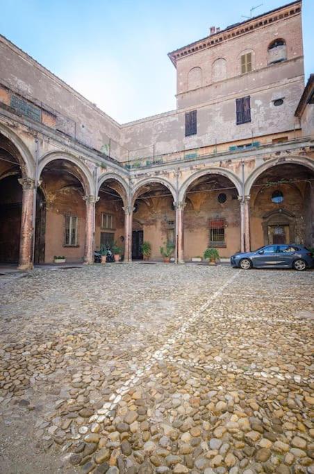 Griffoni Home, In The Heart Of The *