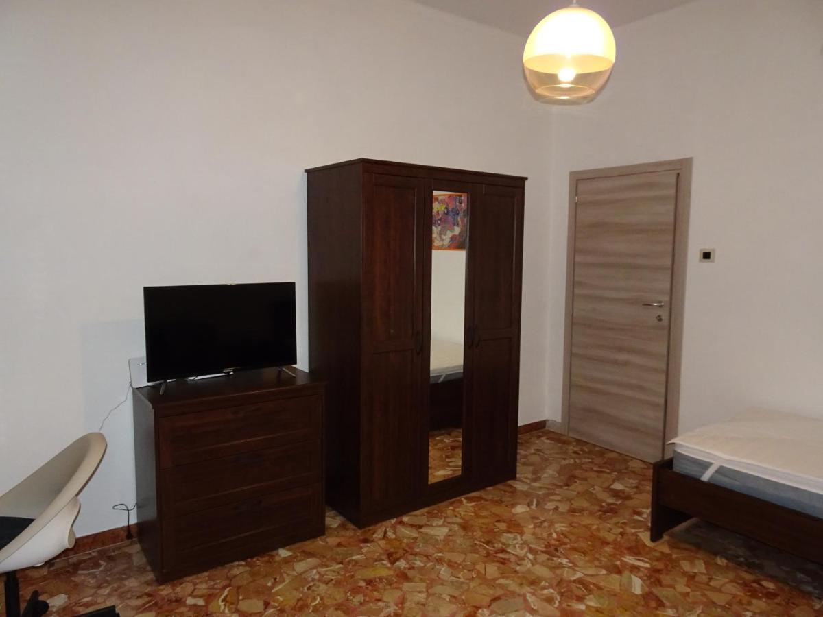 Apartment Trilocale Alla Lunetta