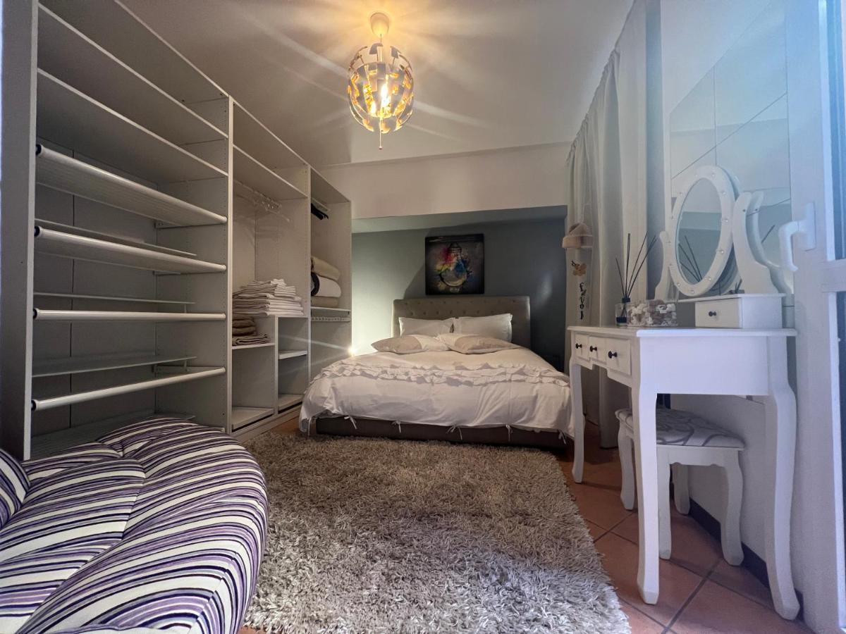 Hopper House Apartamento