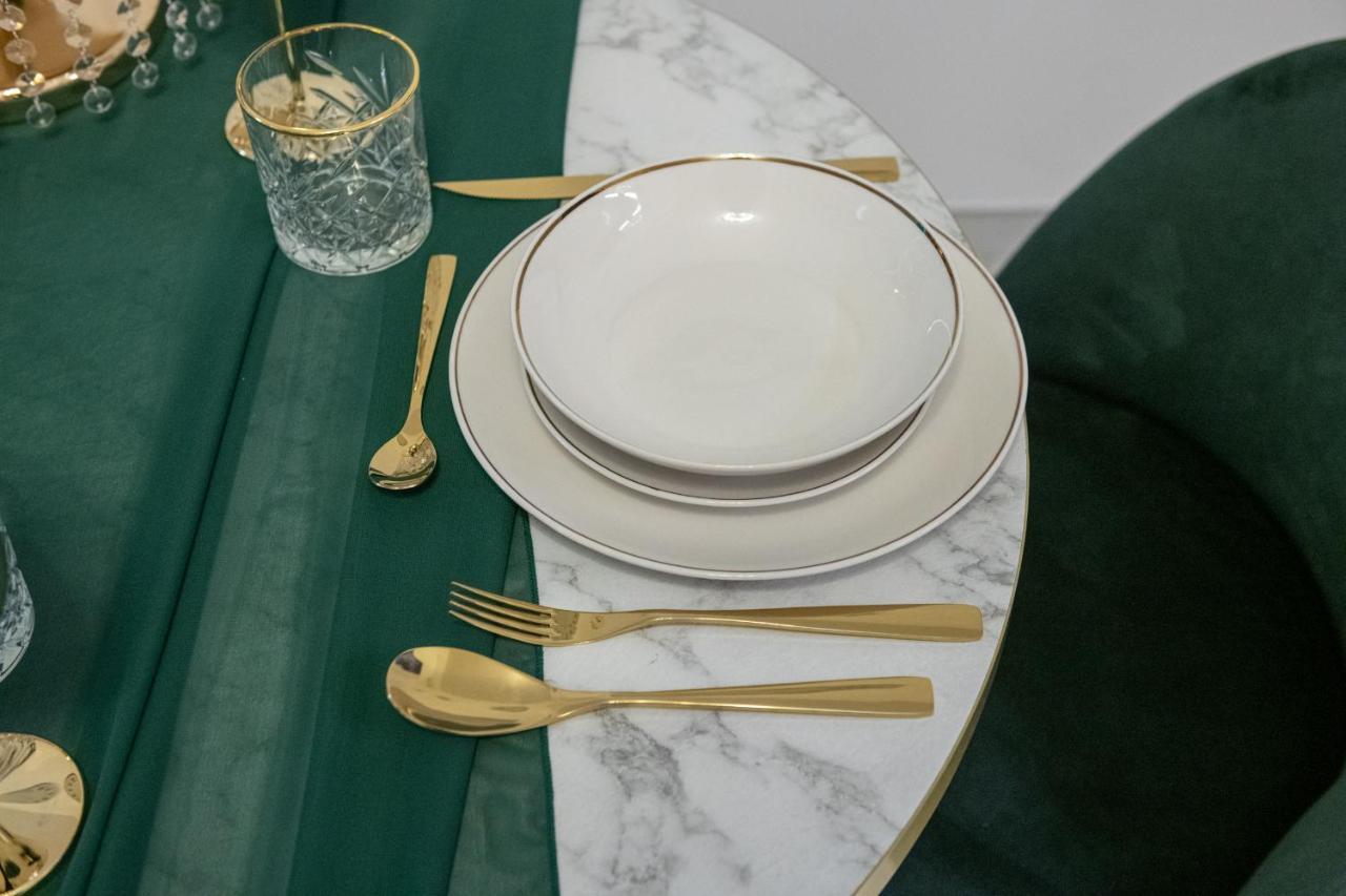Appartement Fashion Gold With Jacuzzi & Car Garage Bologna