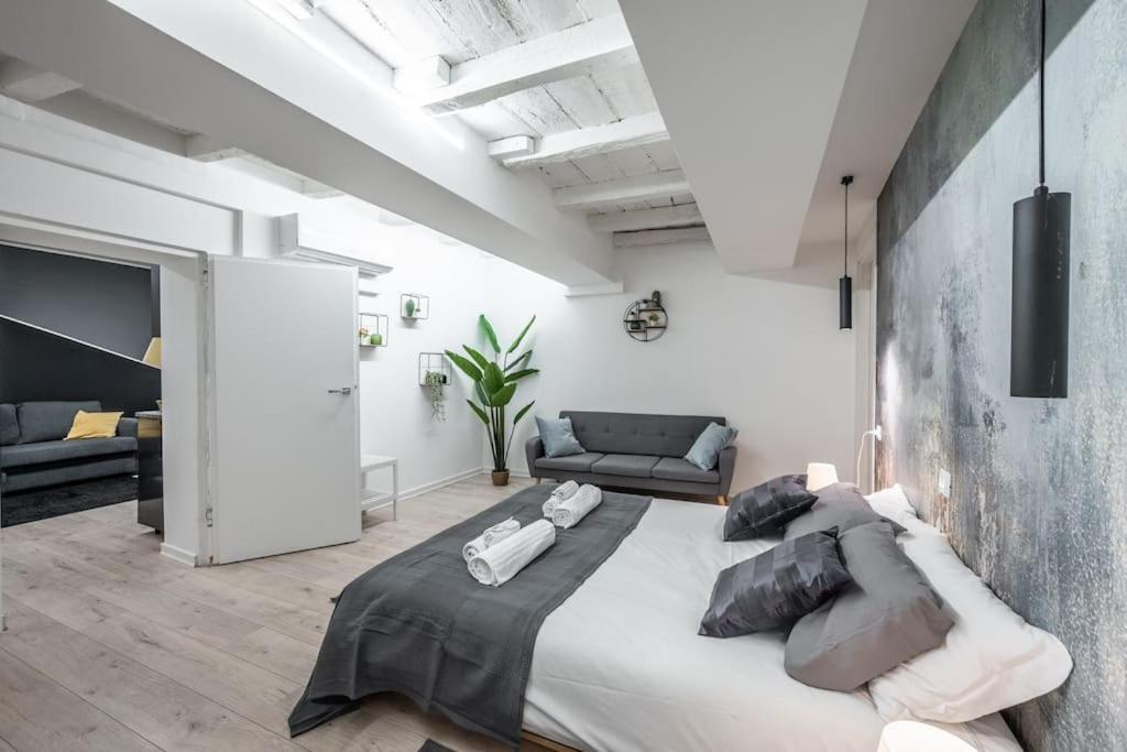 Apartment Ab - Via San Felice 6 Bologna