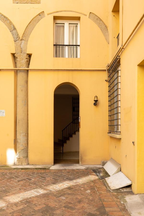 Santo Stefano Elegant By Wonderful Italy * Bologna