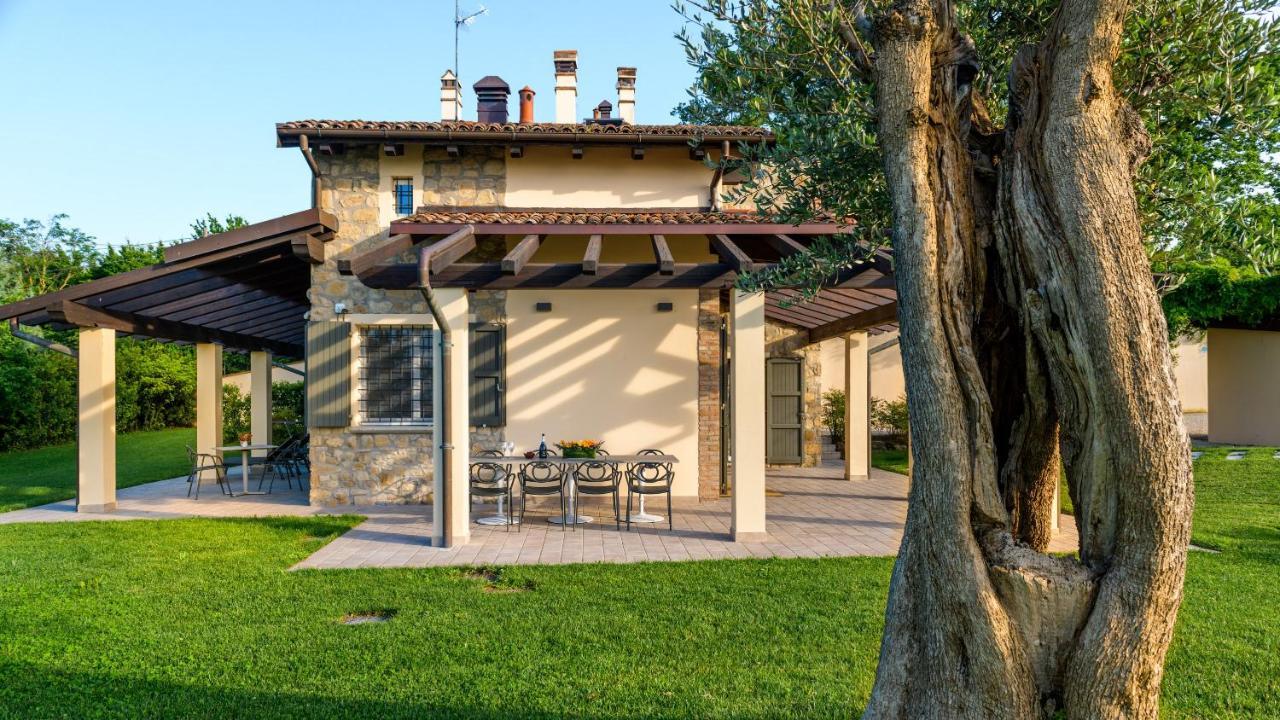 Pergola 8, Emma