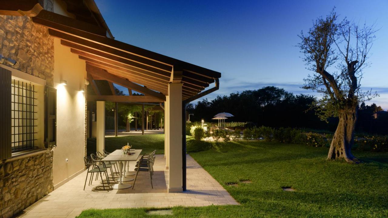 Villa Pergola 8, Emma Bologna