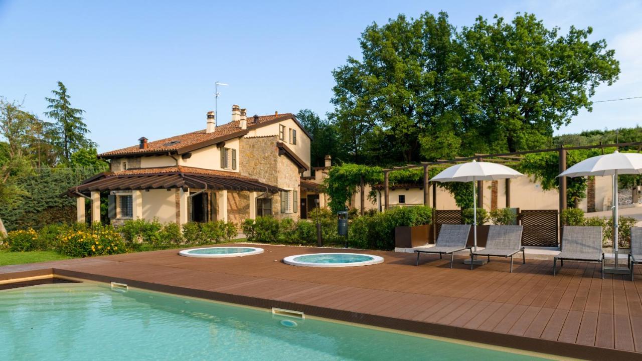 Pergola 8, Emma Villa *