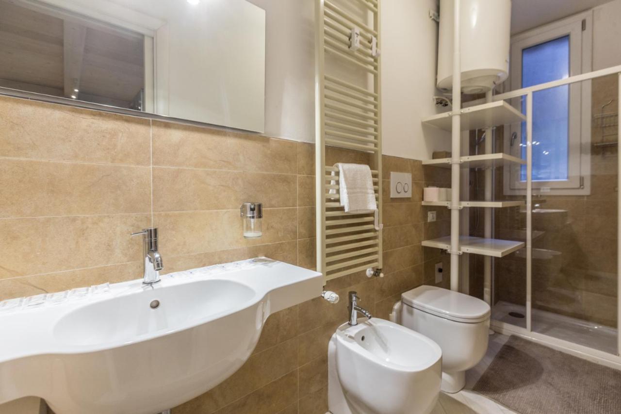 All'ombra Della Luna, By Short Holidays Apartment Bologna