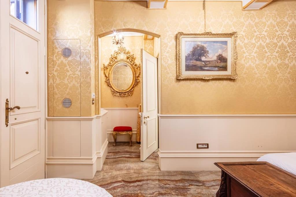 Ground Floor Luxe Historic Studio City Centre