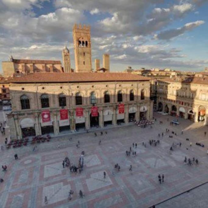 Ground Floor Luxe Historic Studio City Centre Bologna