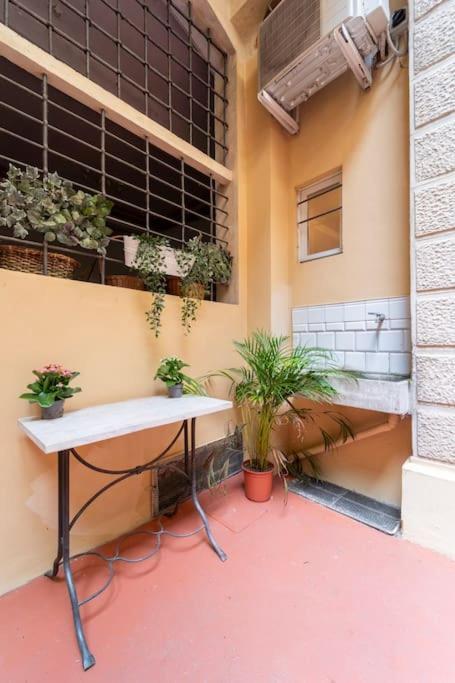 And Cozy Loft With Courtyard *