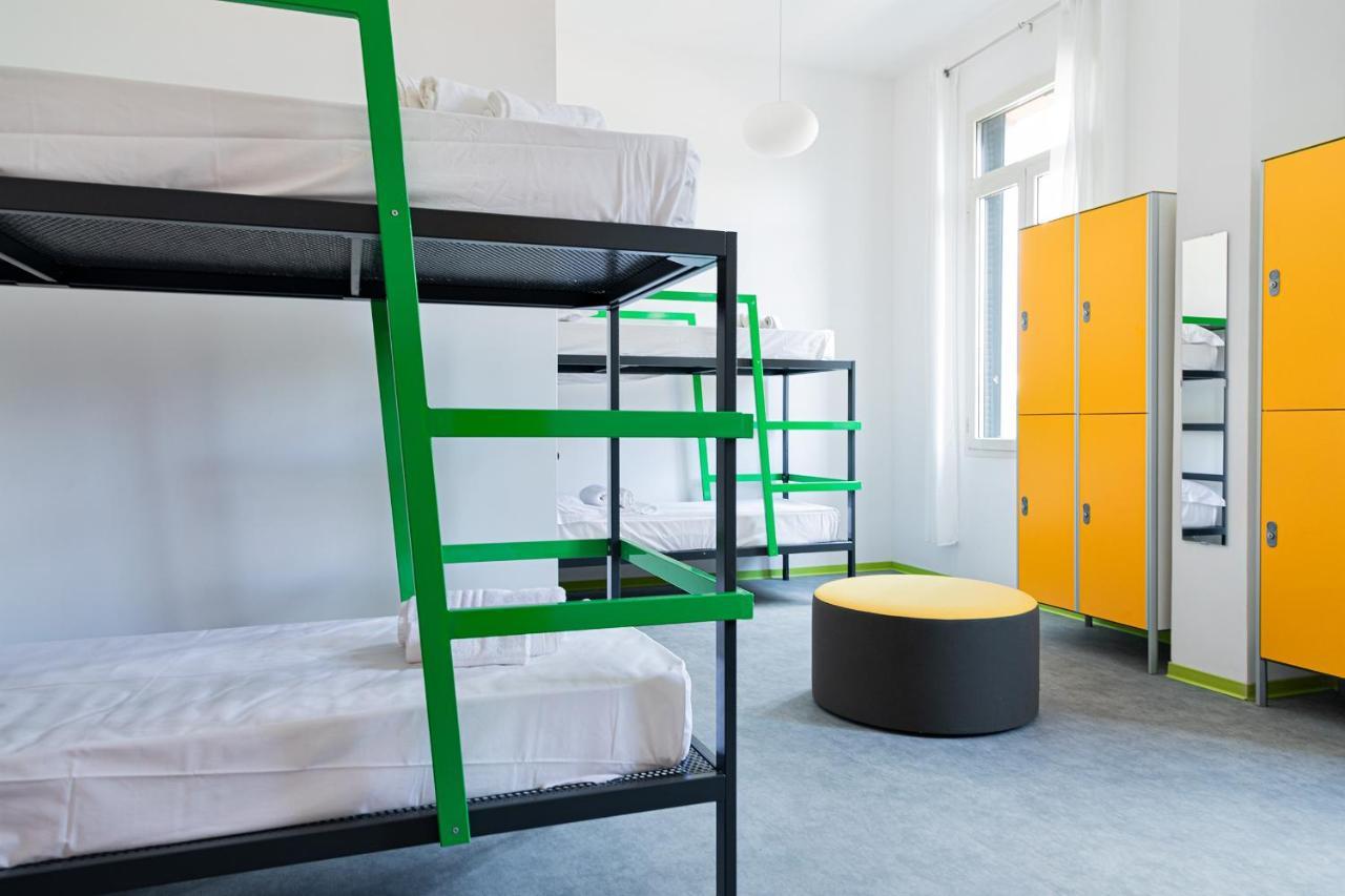 Bohoostel Hostel