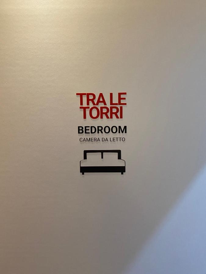 Tra Le Torri - Ampia Stanza Privata In Con Bagno Privato Accessibile Da Corridoio * Bologna