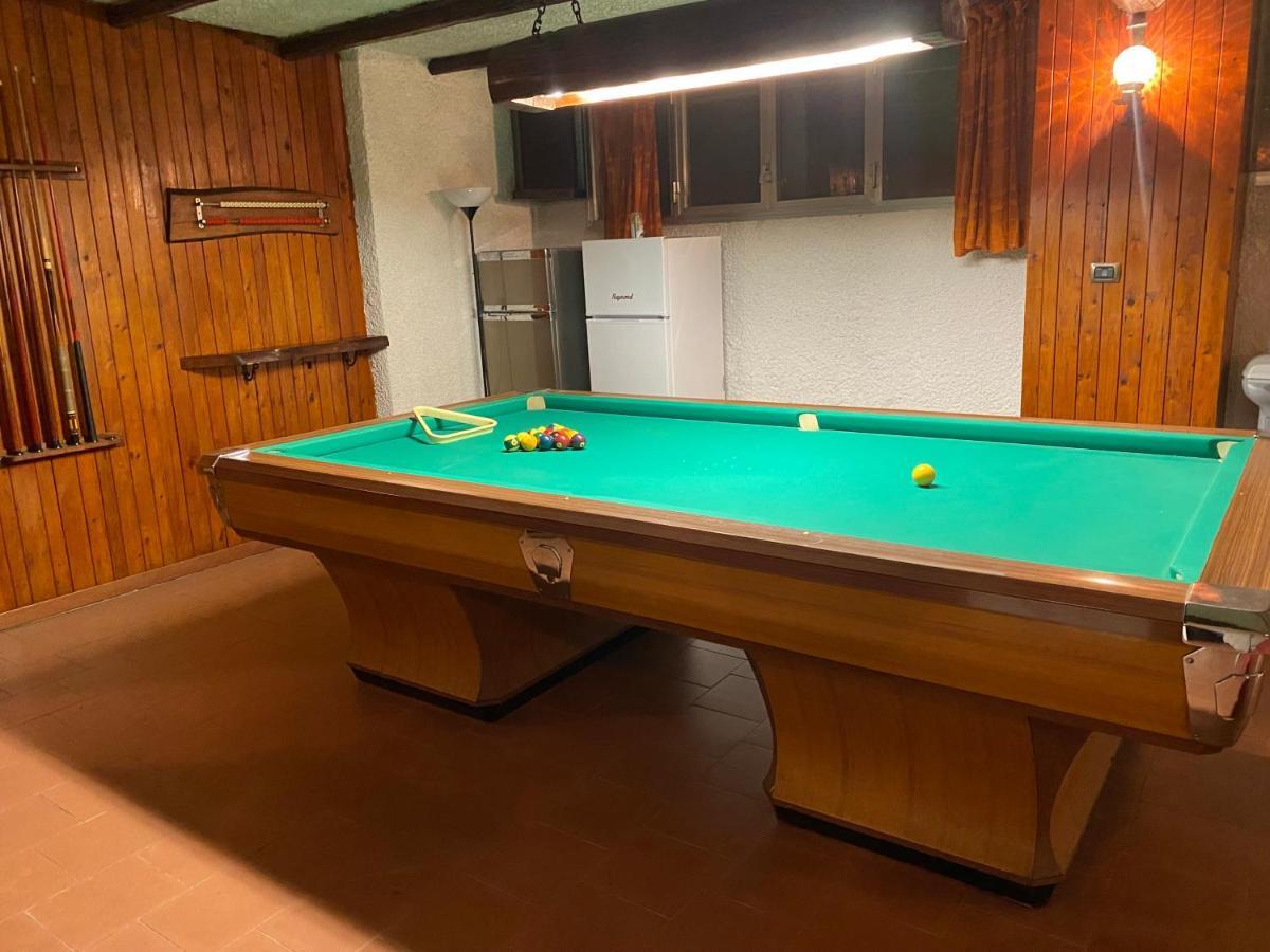 Taverna Interrata Con Biliardo Per Eventi. Bologna