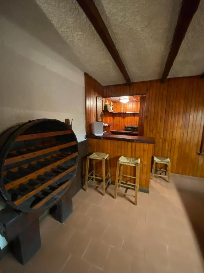Taverna Interrata Con Biliardo Per Eventi.