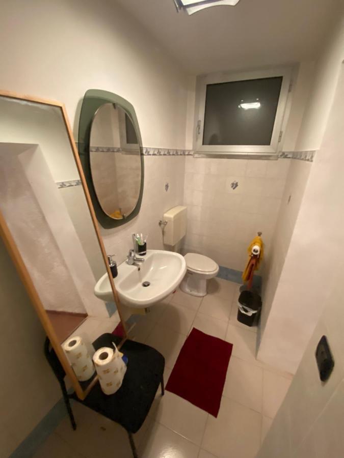 Taverna Interrata Con Biliardo Per Eventi. Appartement Bologna