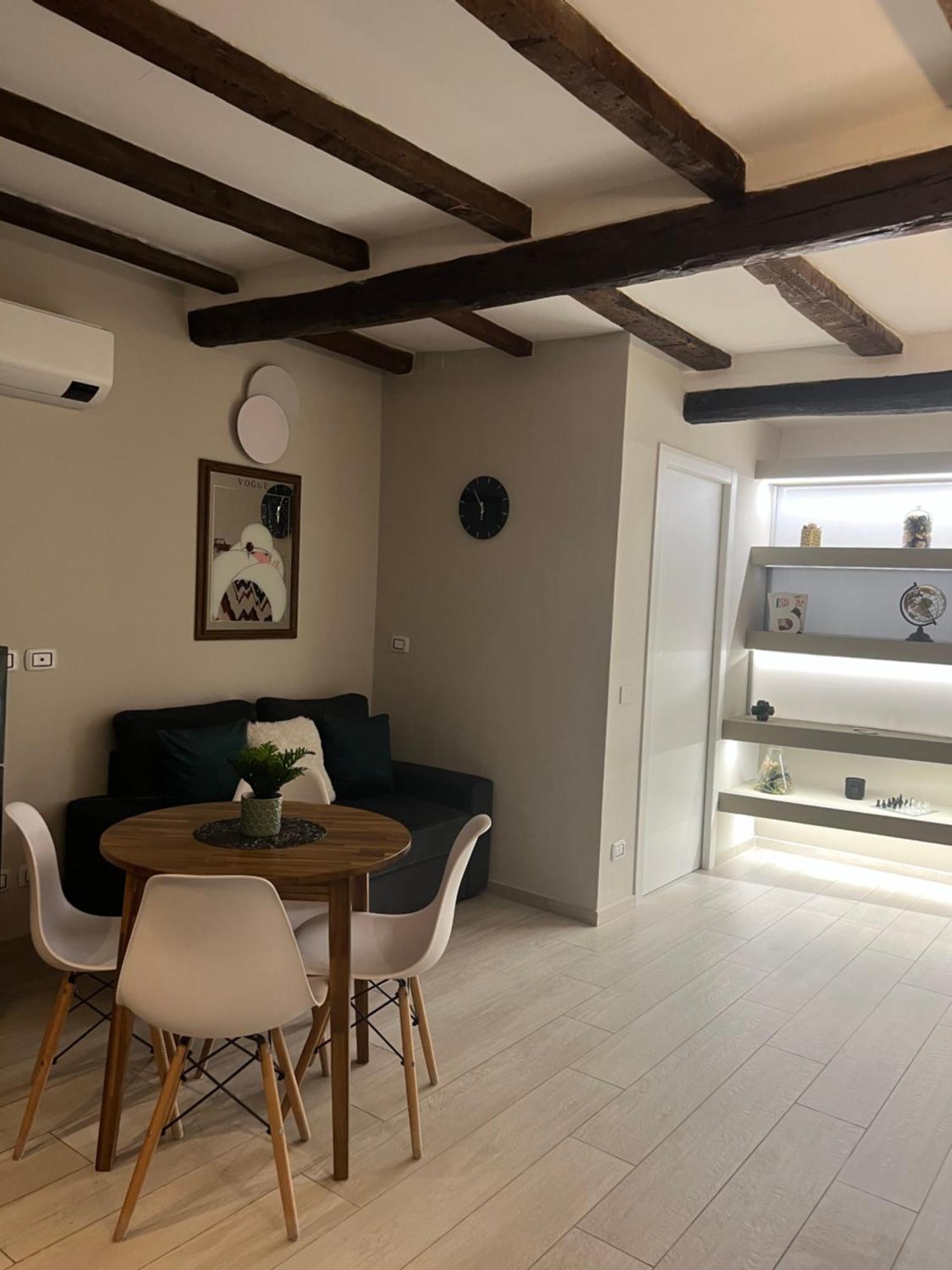 Bolognabyside-de Falegnami Apartamento