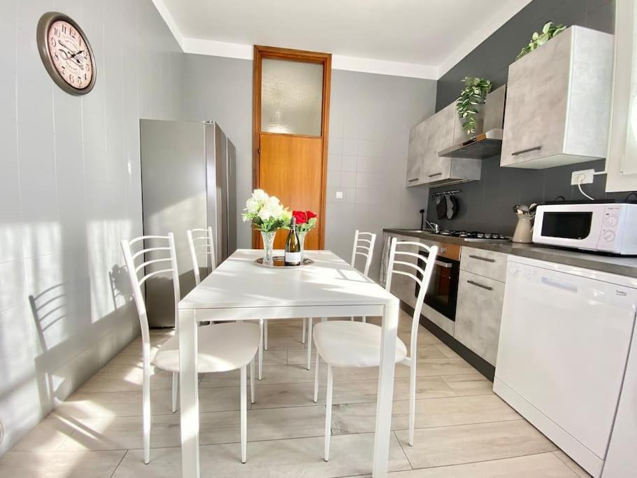 Appartement Attico Costa 17 5 Minuti A Piedi Dalla Stazione