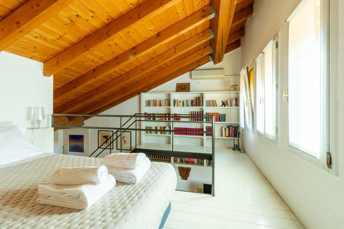Casa Pegaso In Canton De Fiori Bologna