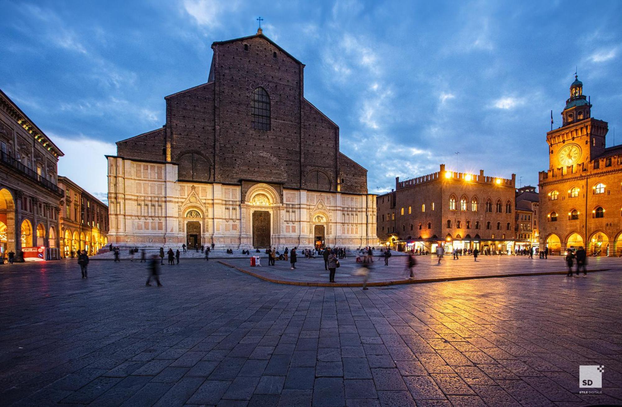 Urbanicooh Garisenda - Piazza Maggiore View Apartment Bologna