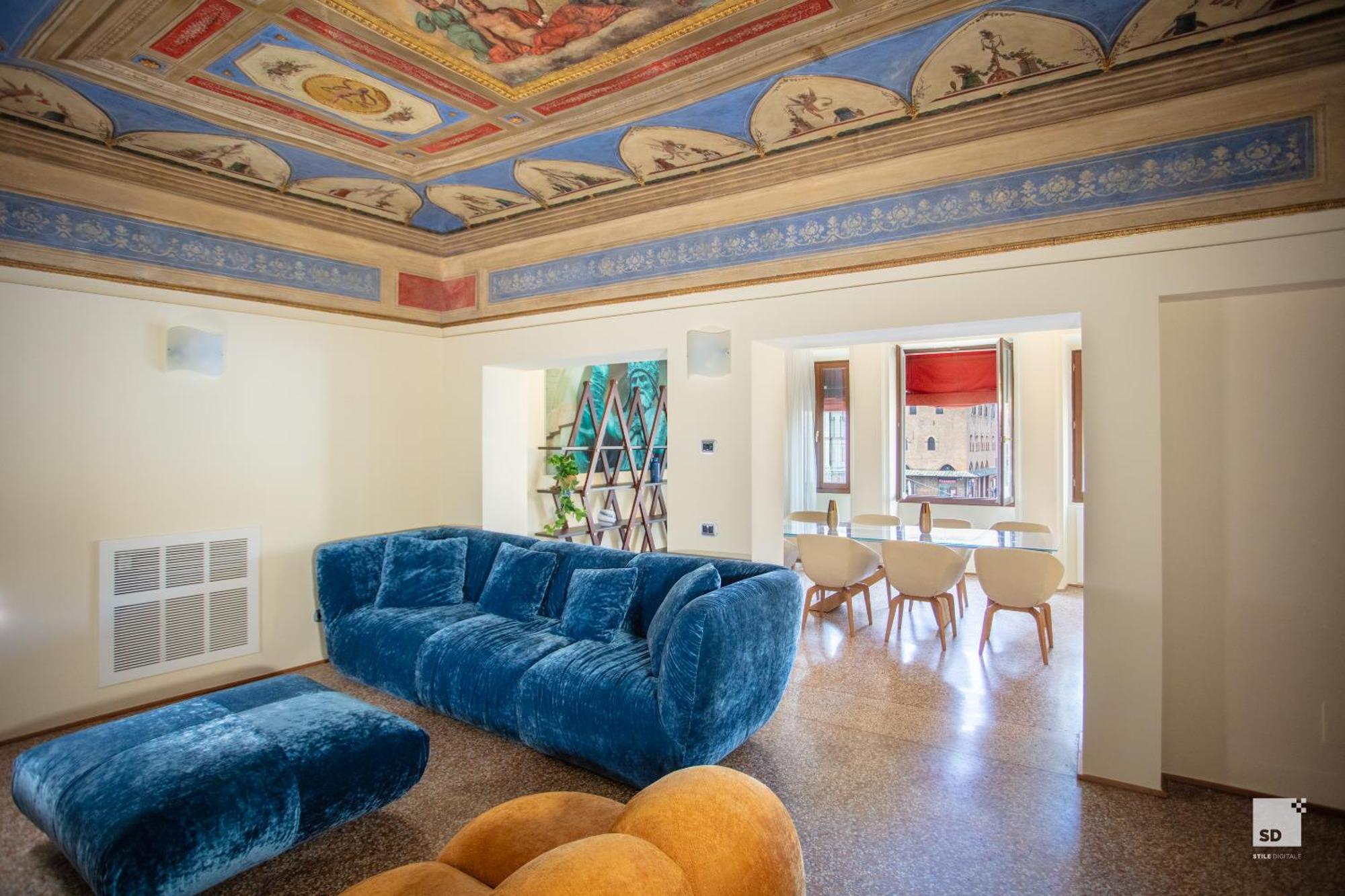 Apartment Urbanicooh Garisenda - Piazza Maggiore View *