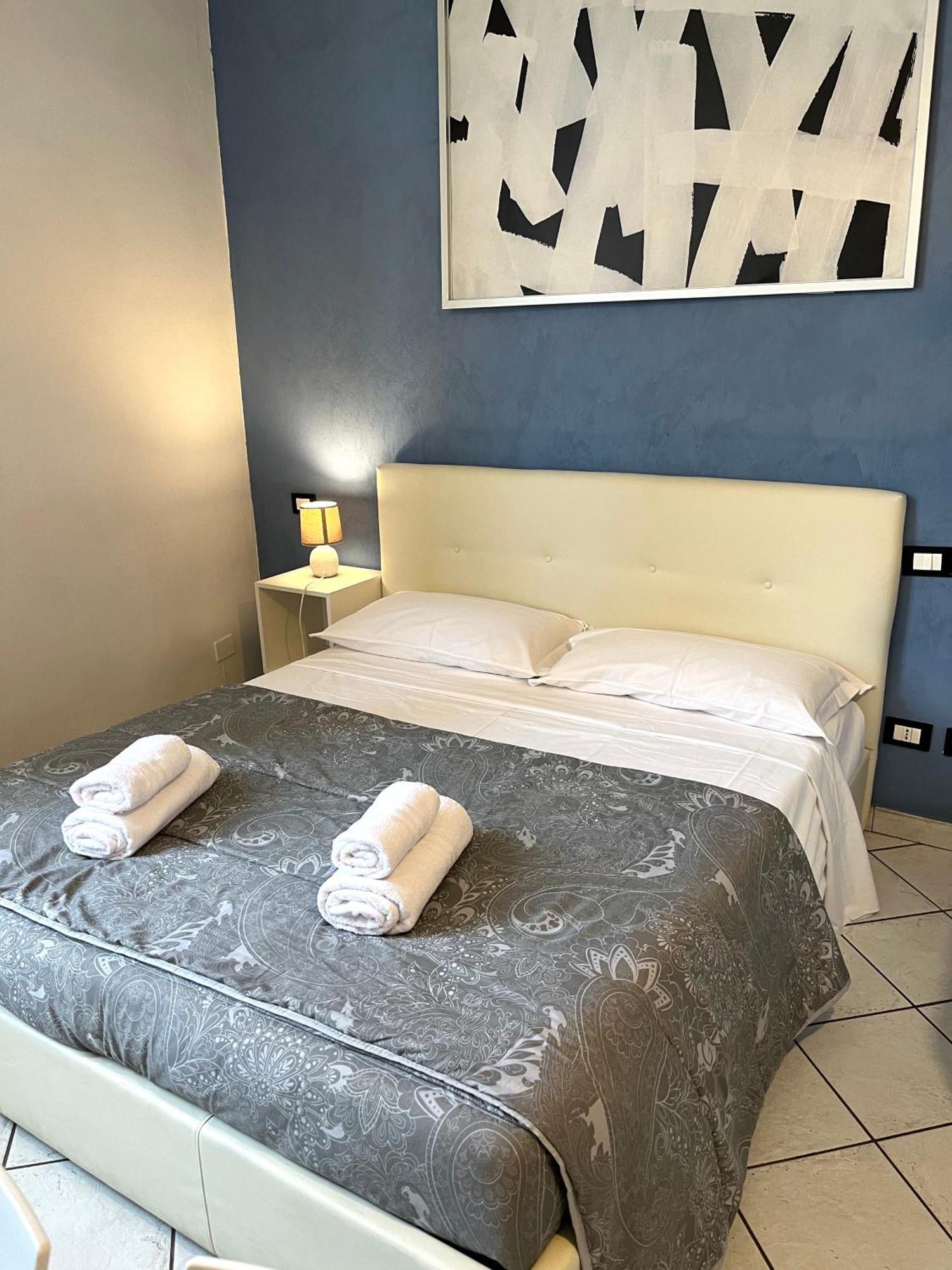 La & Bed & Breakfast
