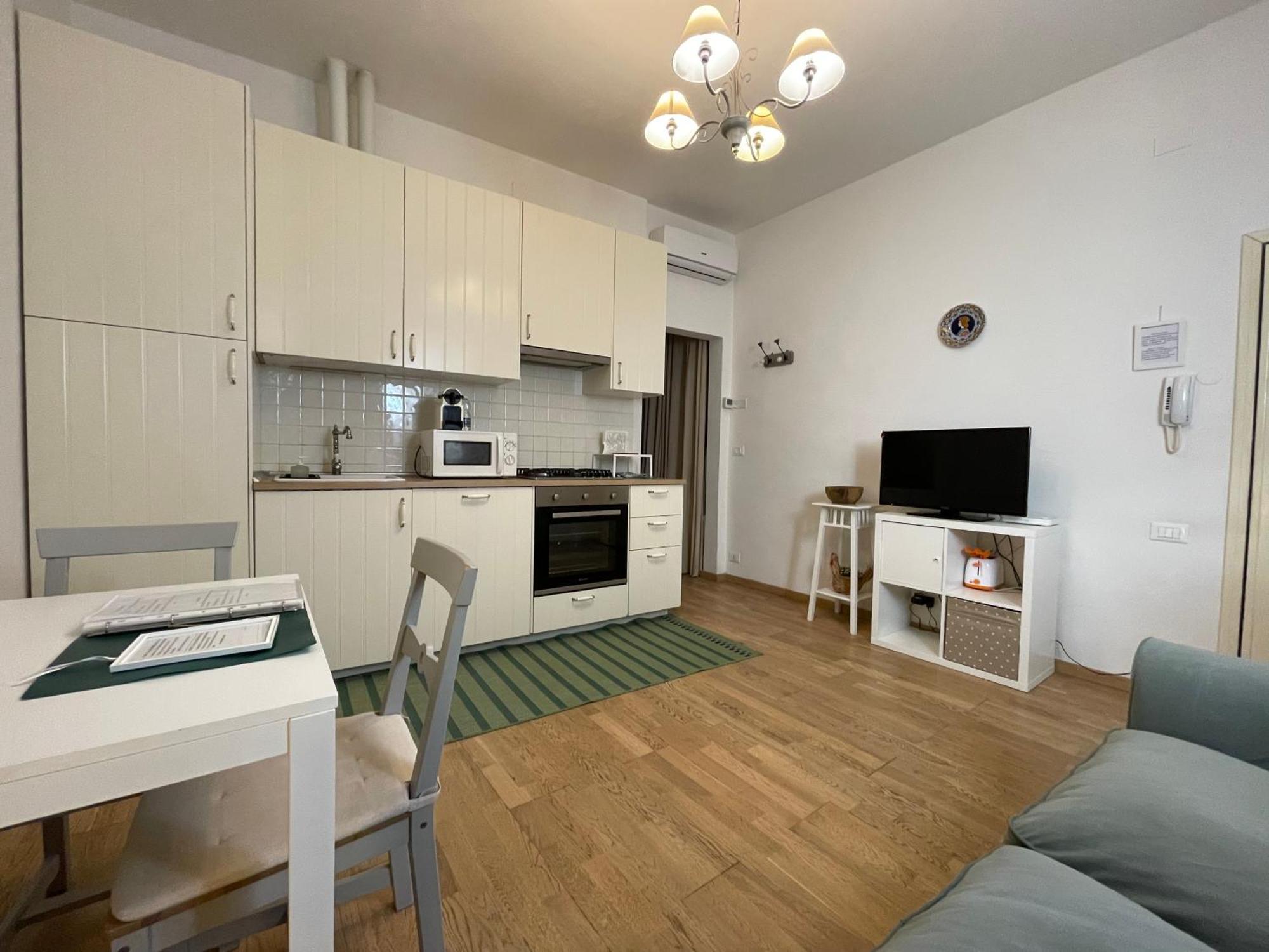 Apartment Sweet *