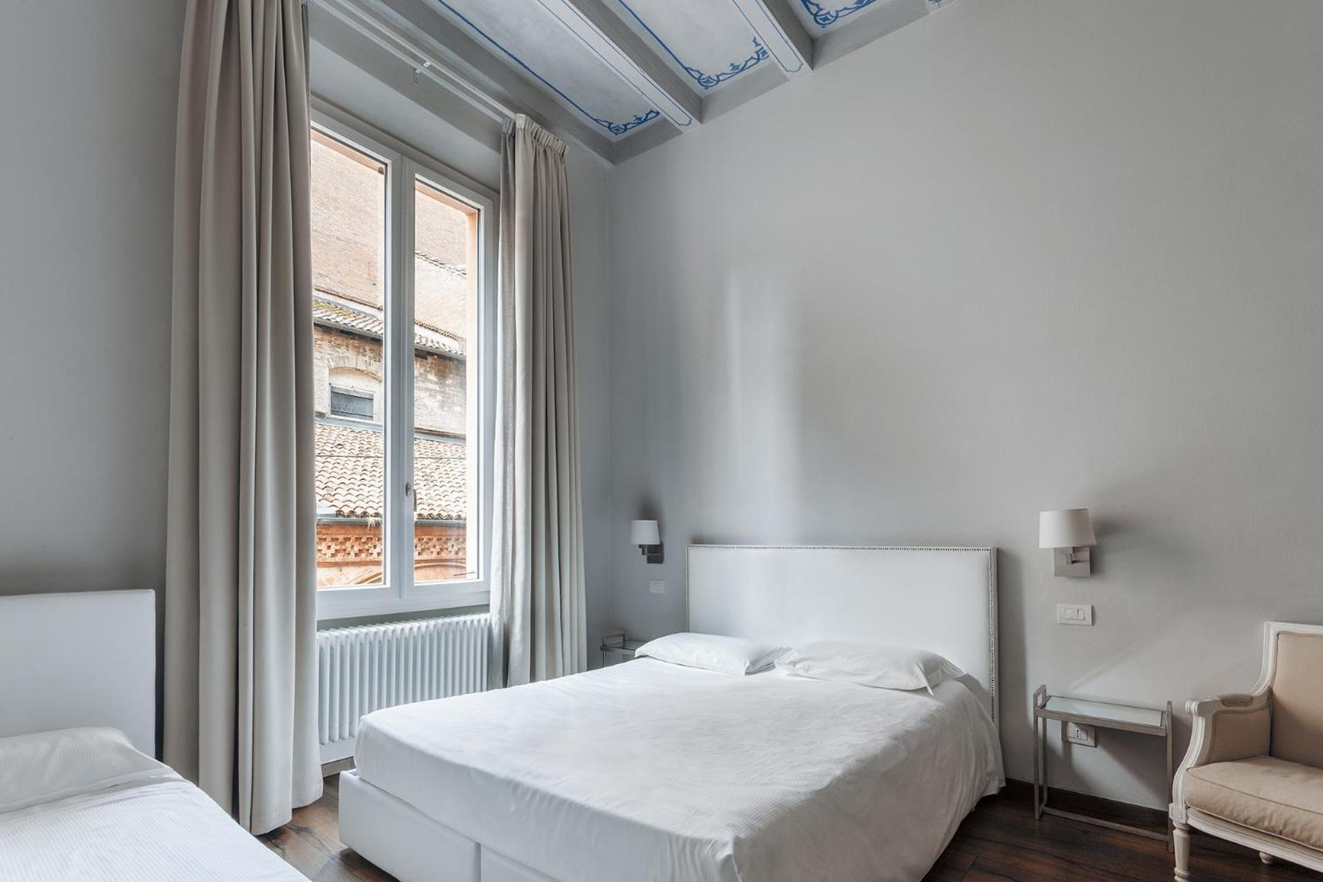 Opera Apartment