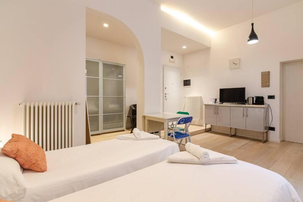 Piella Home, In The Center *