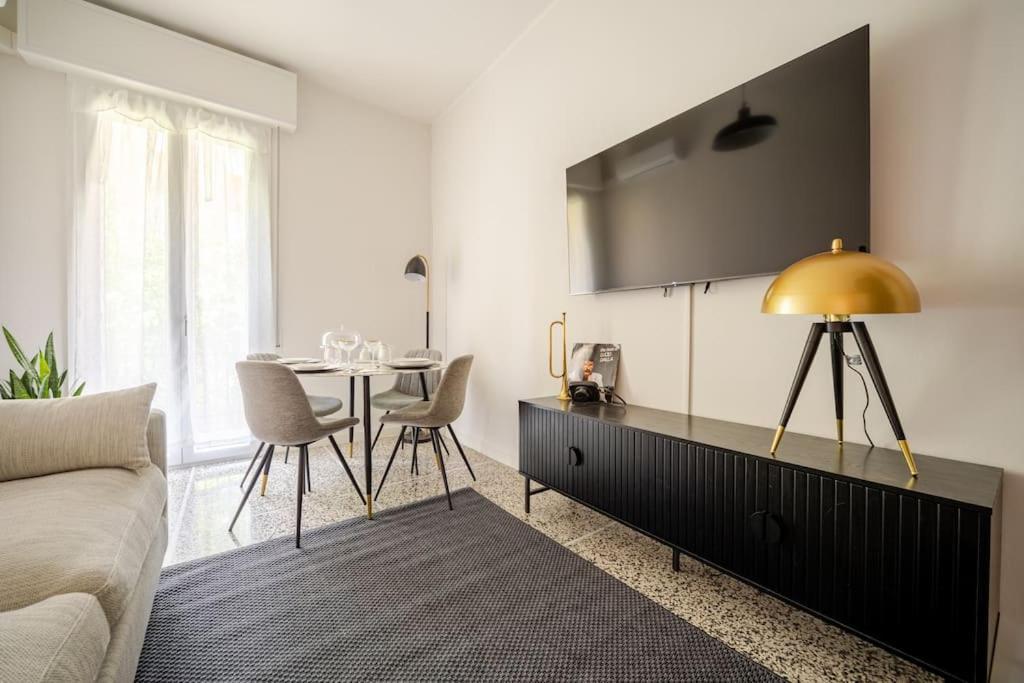 Apartamento Casa Con 2 Da Letto E Parcheggio A *