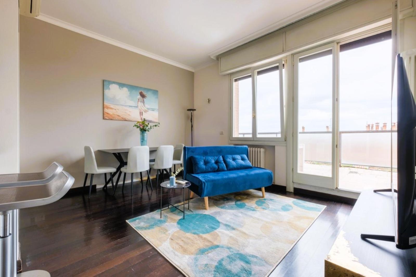 Apartment Elegant Penthouse With A View Of The Two Towers And Piazza Maggiore *