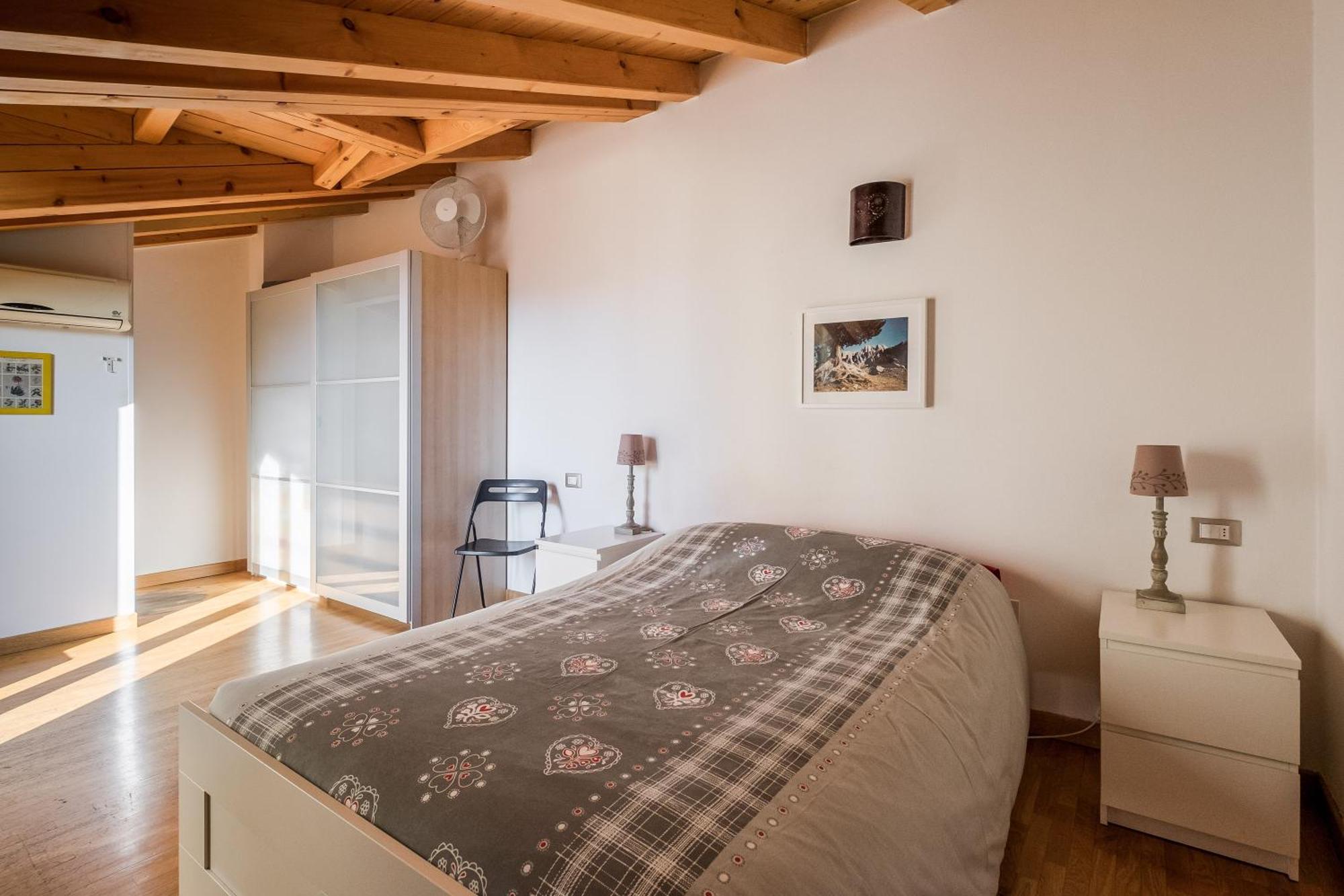Apartment Attic In Historical Center Bologna