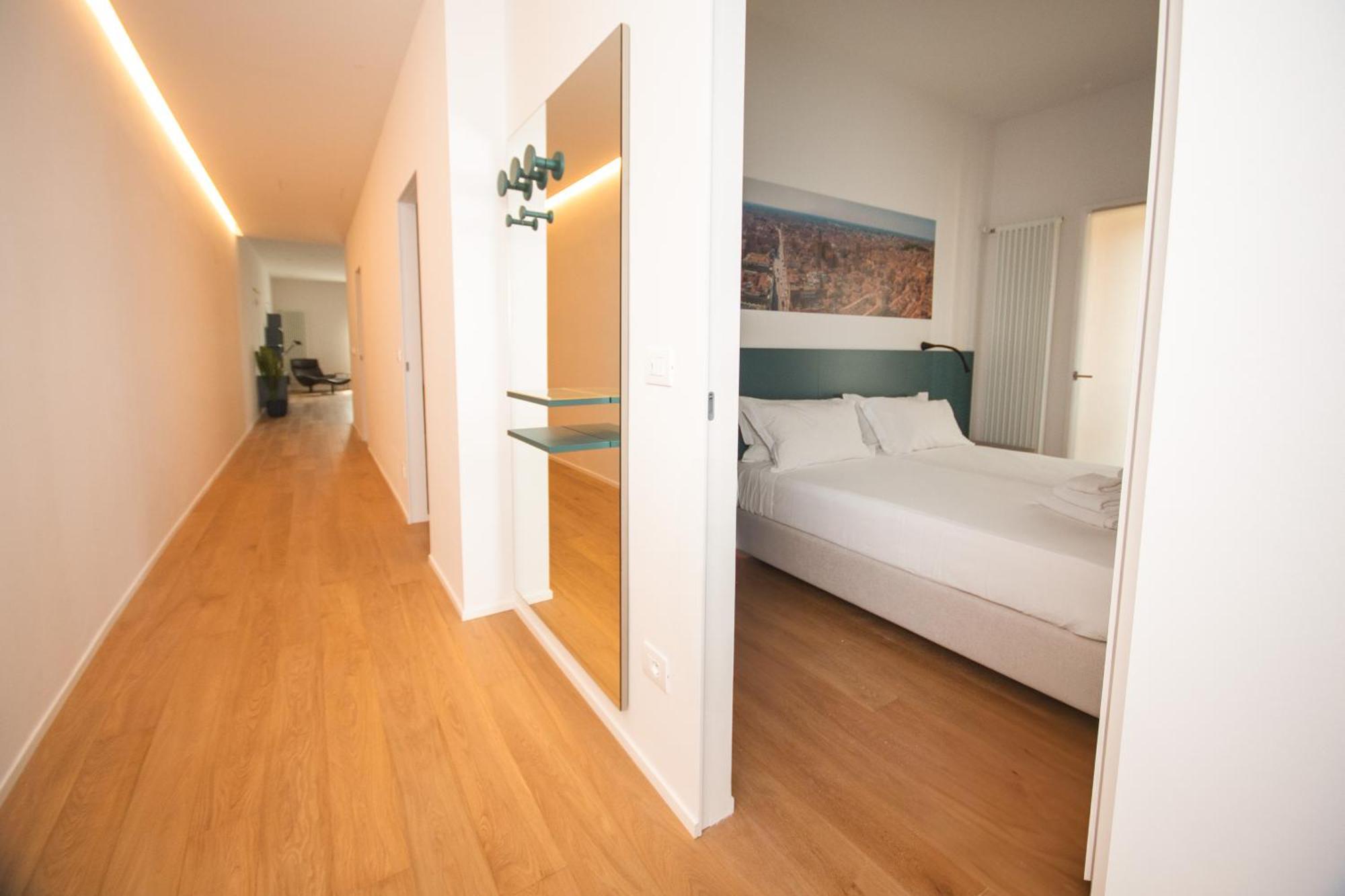 Enjoy - Luxury Experience In The Heart Of Apartment Bologna