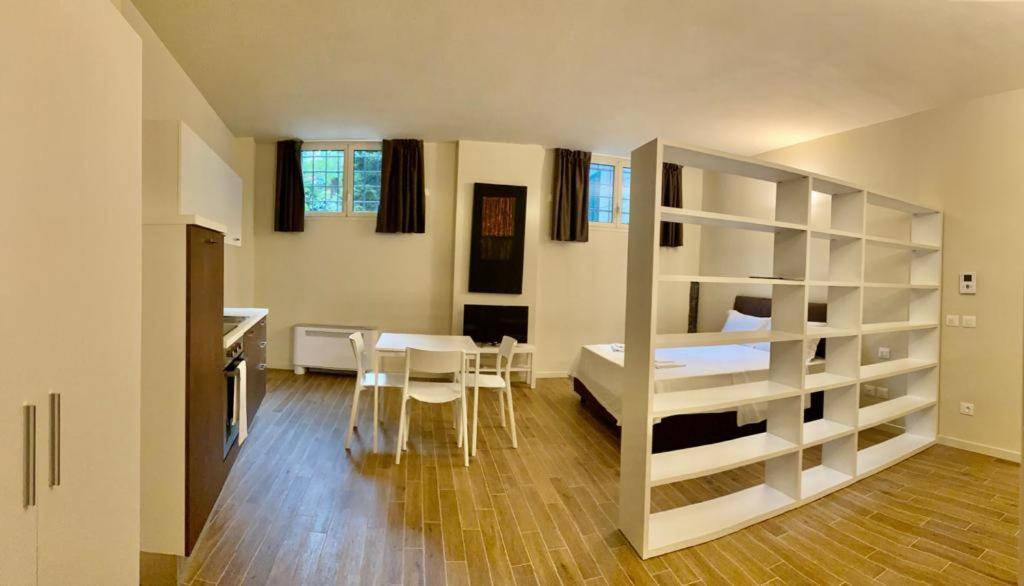 Suiten Apartments Apartment