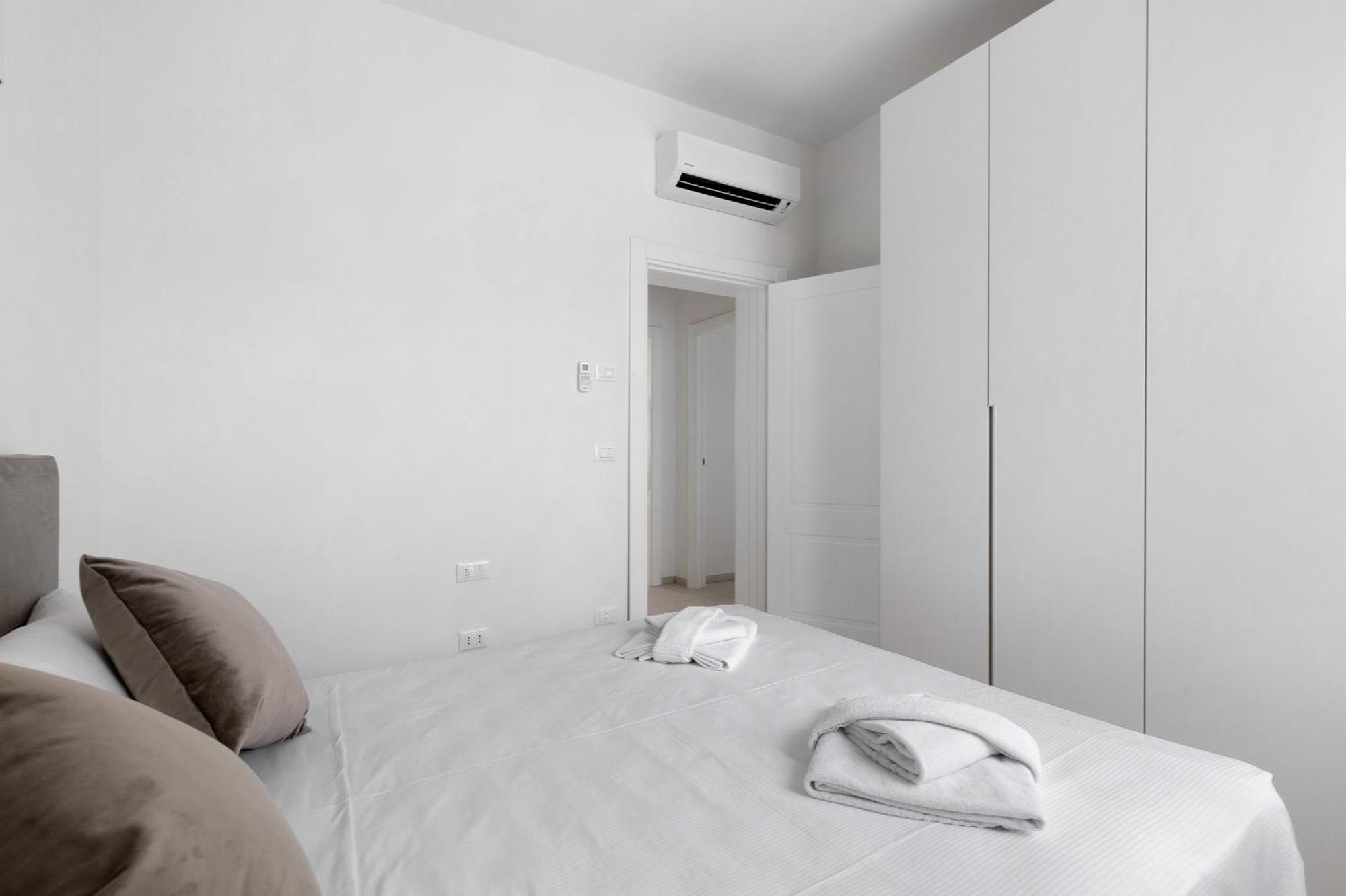 Apartment Le Dodici Porte - Zamboni 3 By District *