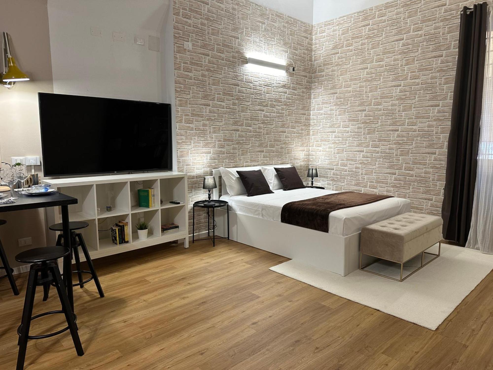 No Name Prestige Apartment