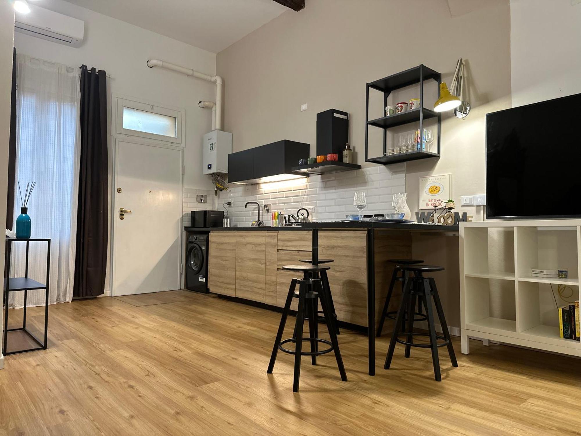 Apartment No Name Prestige