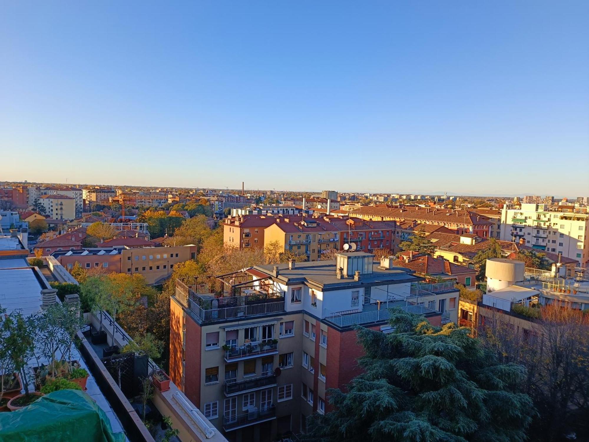 Marconi Skyline Apartment