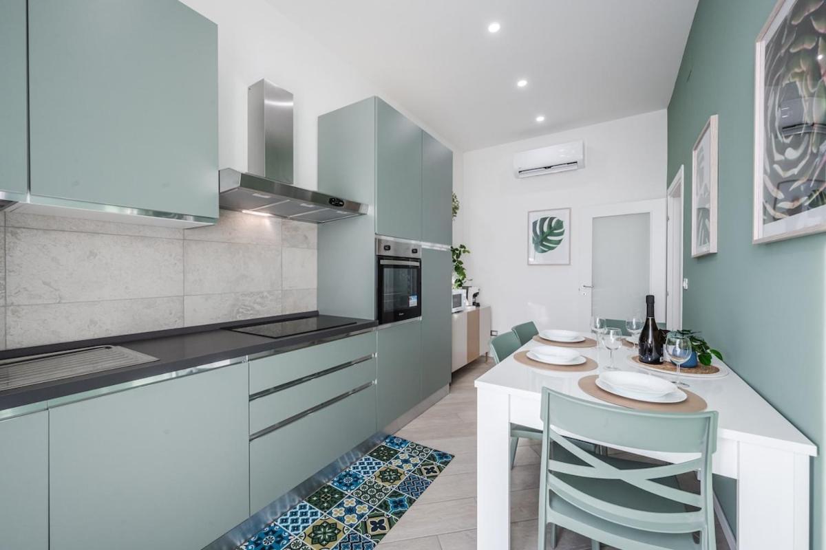 Apartment Train Station Deluxe 3 Bath