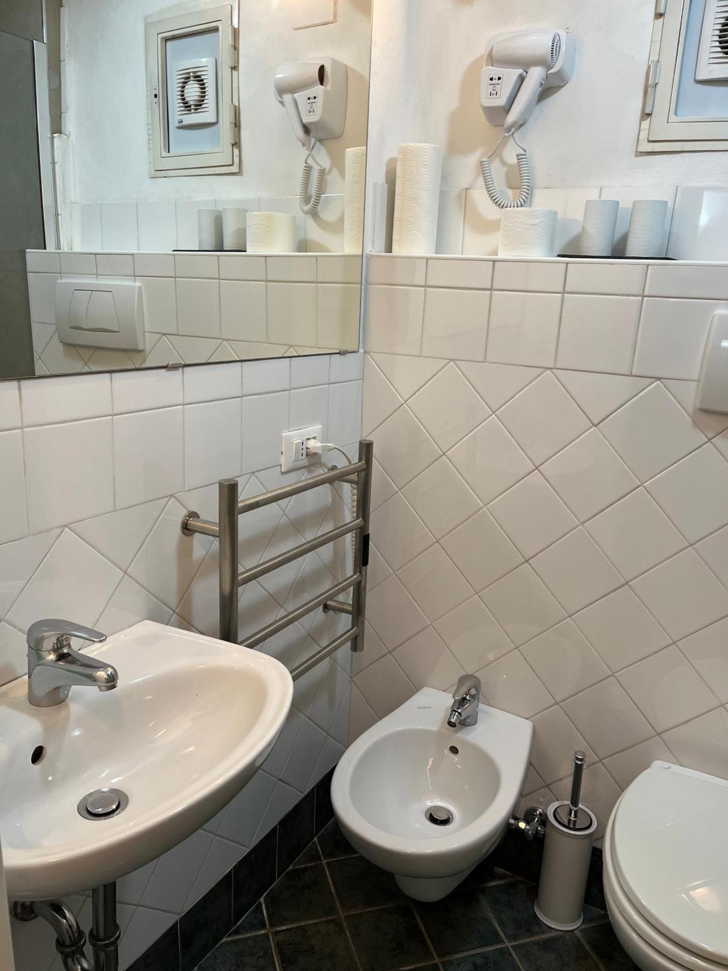 All' Ombra Del Portico Bed & Breakfast Bologna