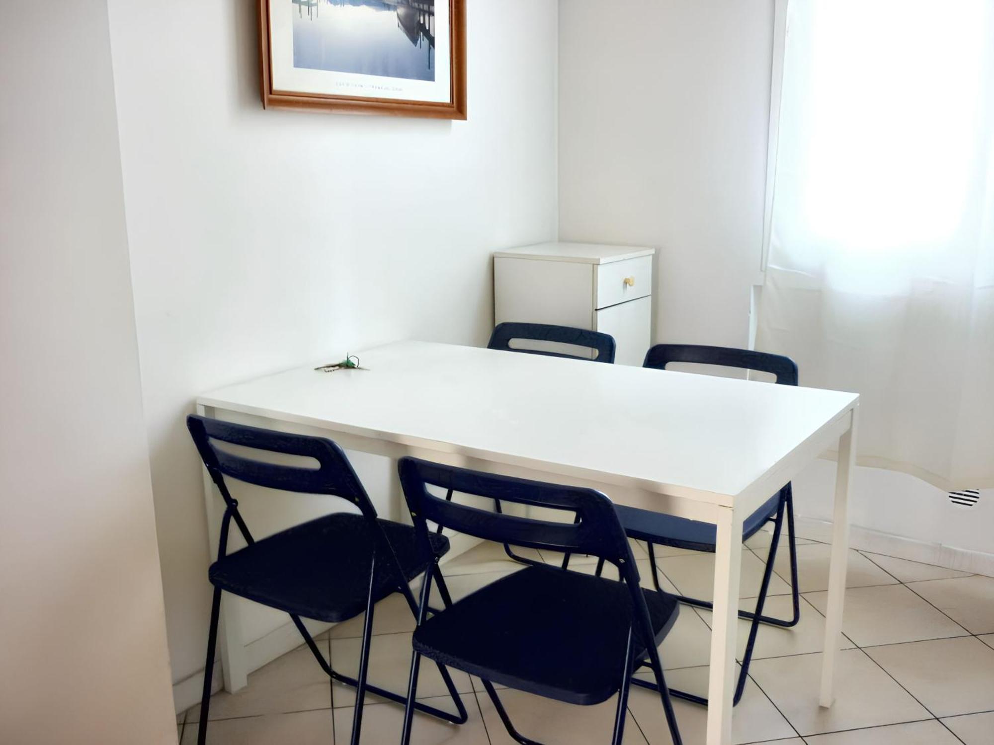 Charming Near Historic Centre 45 M² + Parking Apartment