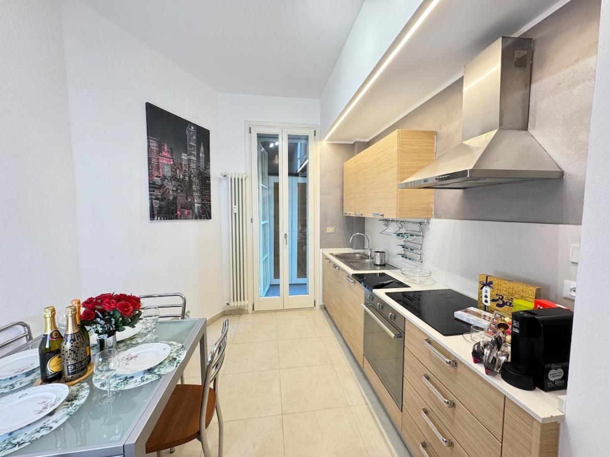 Armonia House - 2 Minutes From The Station Apartment *