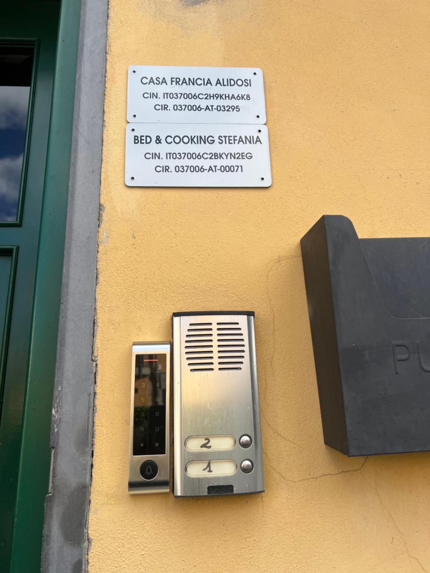 Casa Francia Alidosi Bologna