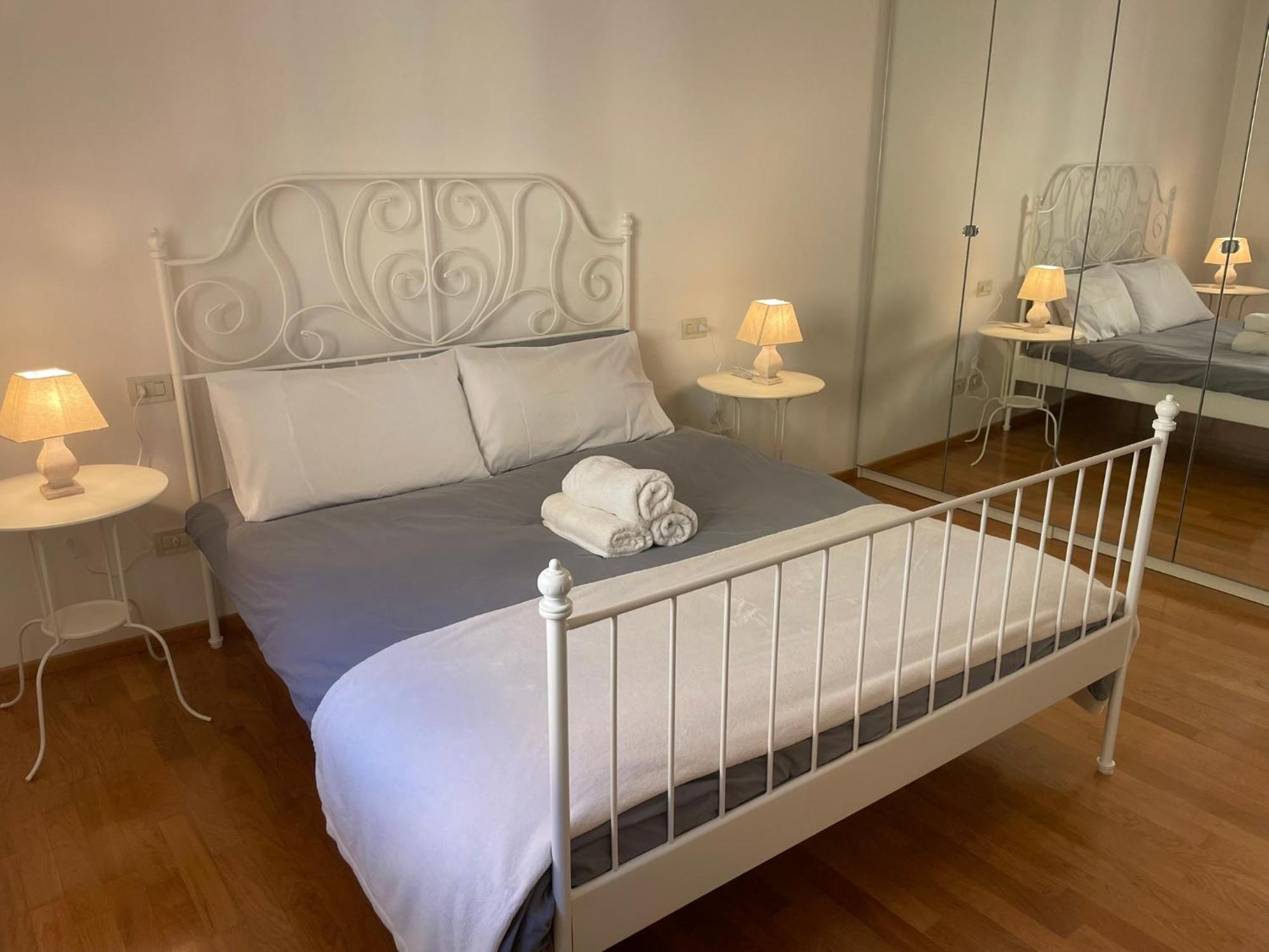 Privatunterkunft Santo Stefano Square *