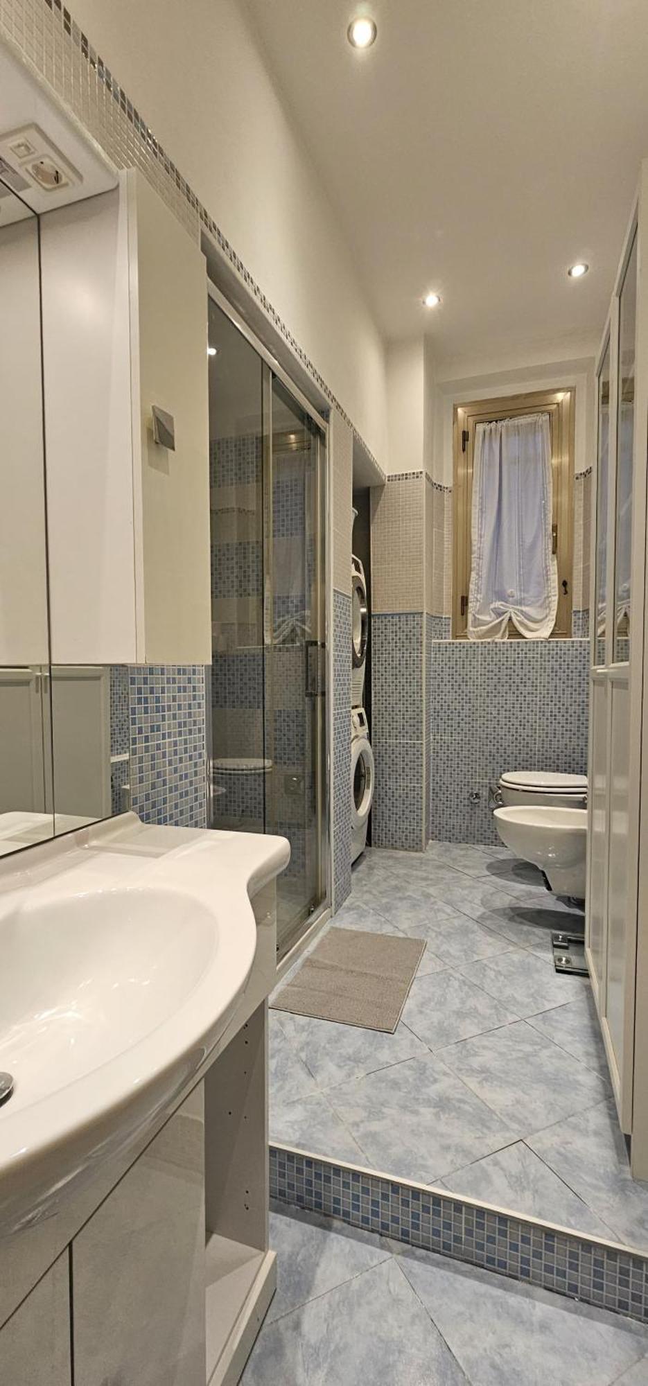 Luxury Station *