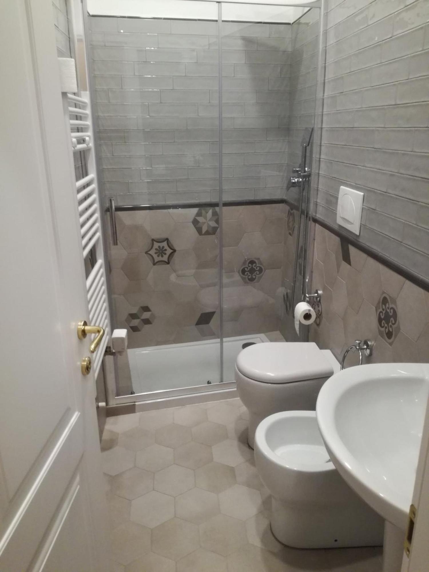 Casa de hóspedes Piazza Cavour 2 Luxury Rooms- Bedinbolognacentro Bolonha