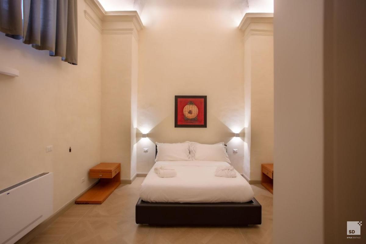 Apartment Design In Historical Palace Bologna